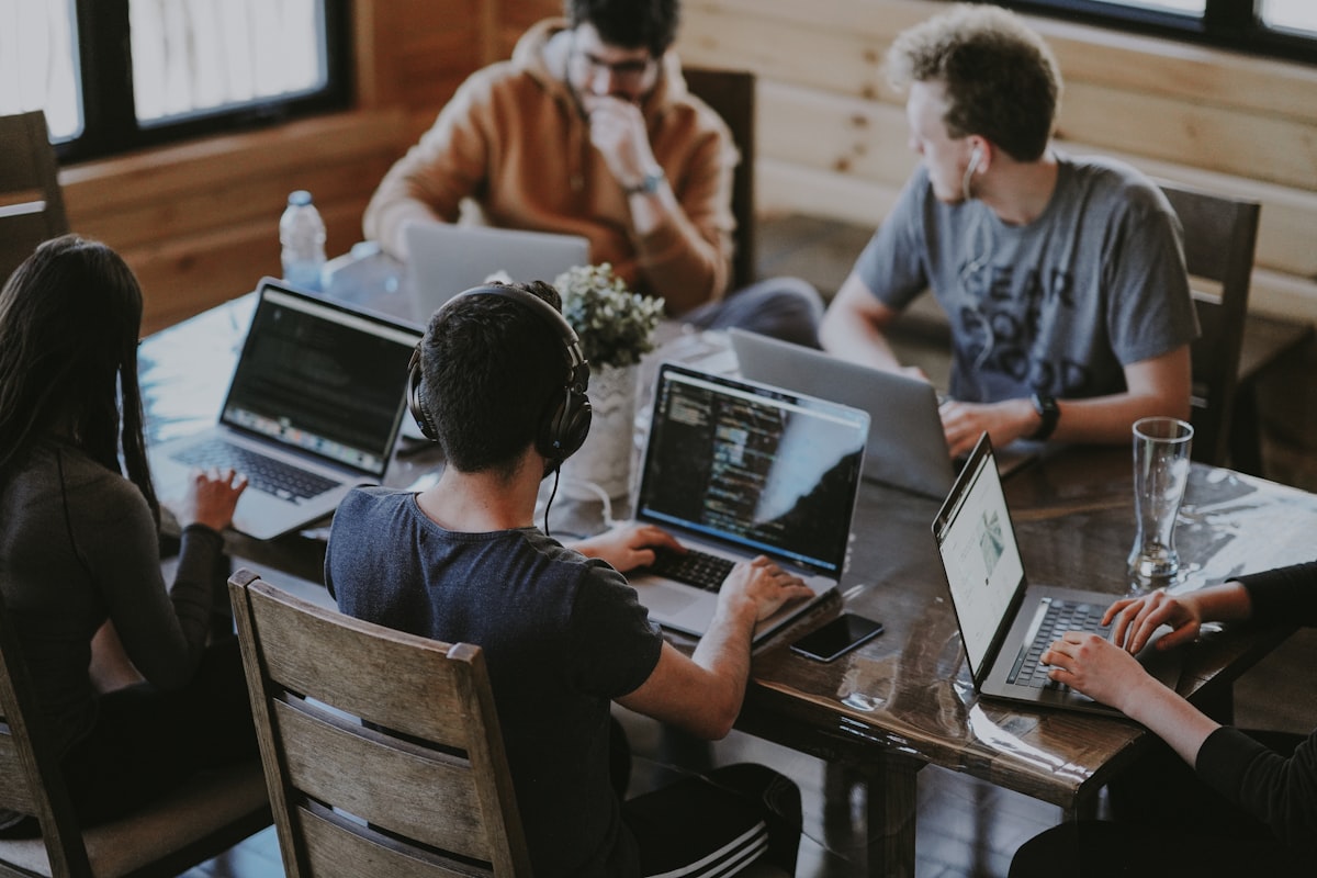 Group Chat Rooms online